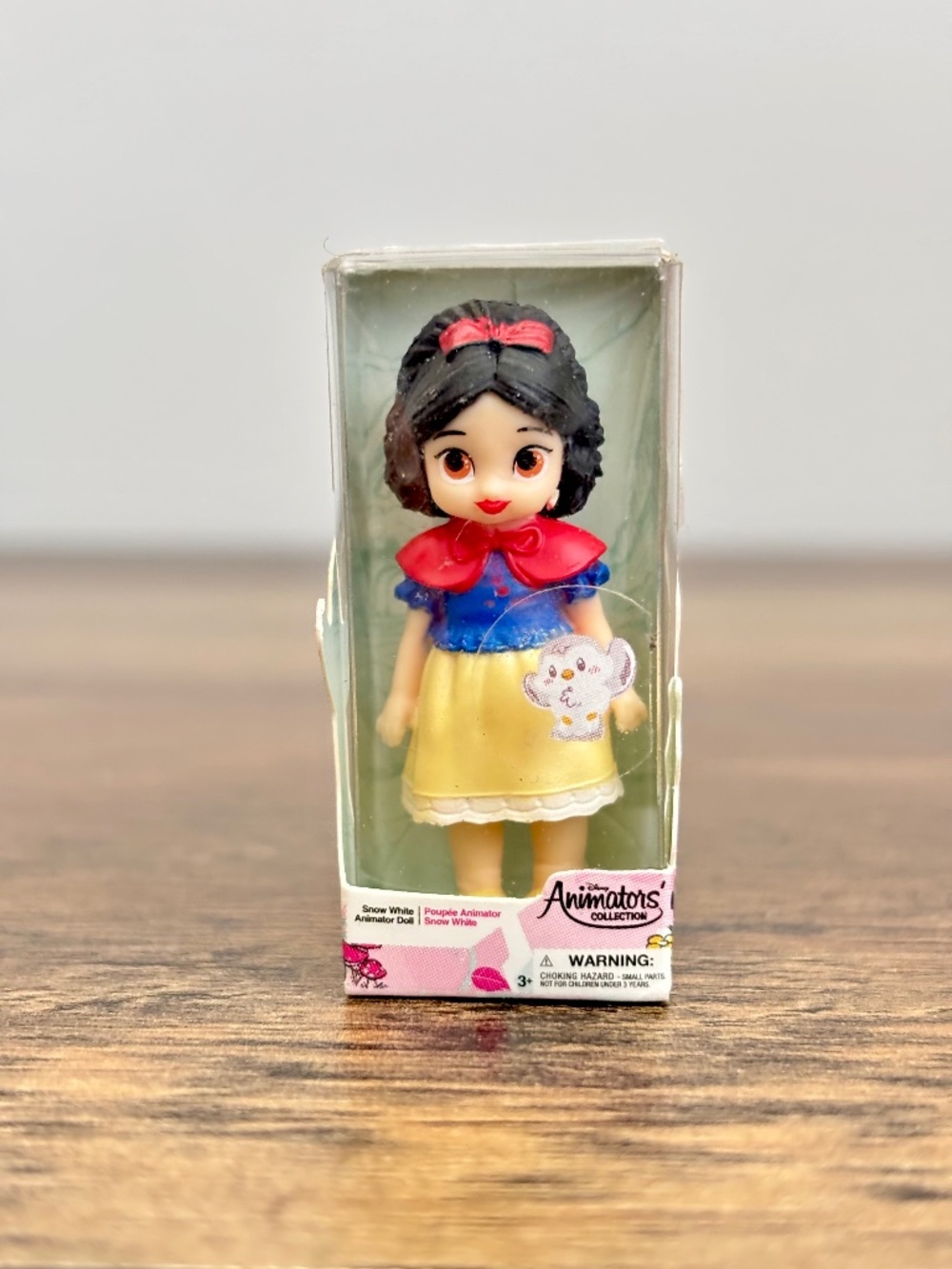 Mini Brands Disney Limited Edition Snow White Doll Animators Collection Toy Zuru